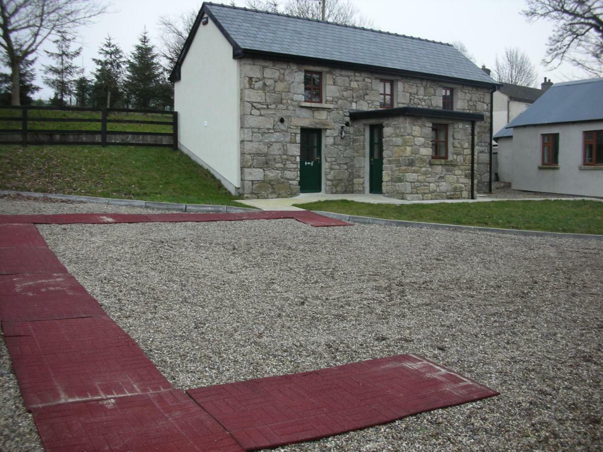 Green Adventure Ecohostel Clonmore Bagian luar foto