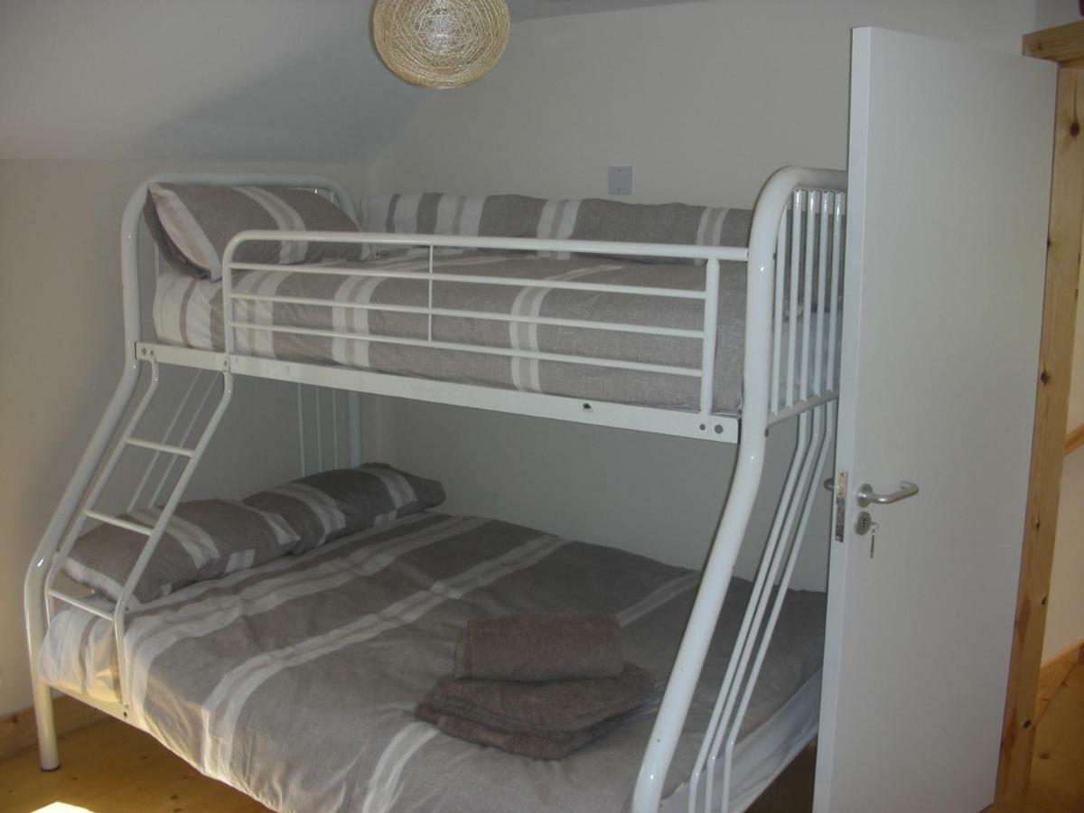 Green Adventure Ecohostel Clonmore Bagian luar foto